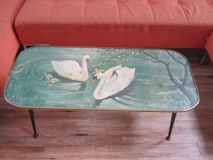 retro swan table